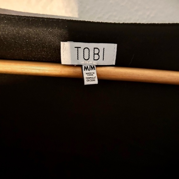 Tobi Size M Trumpet Mini Dress with Cutout Mid Section - Picture 4 of 7